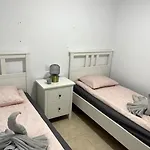3-bedroom With Pool In *