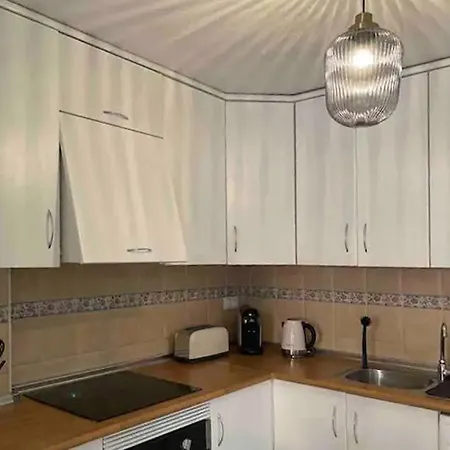 3-bedroom With Pool In Τορεβιέχα