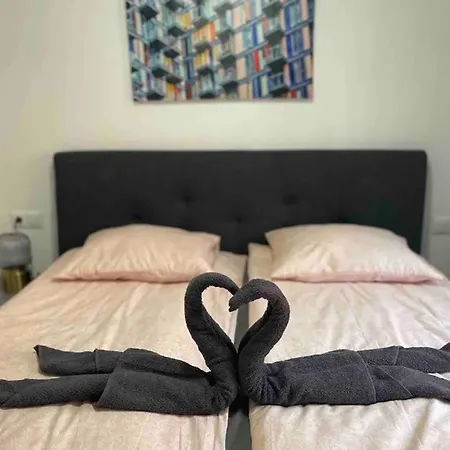 Διαμέρισμα 3-bedroom With Pool In Τορεβιέχα