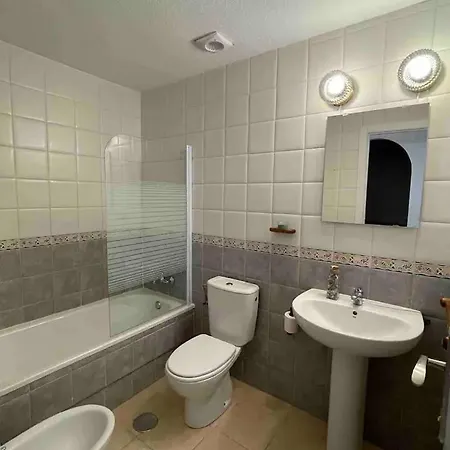 3-bedroom With Pool In Торрев'єха