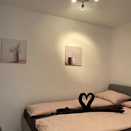 3-bedroom With Pool In Appartement *